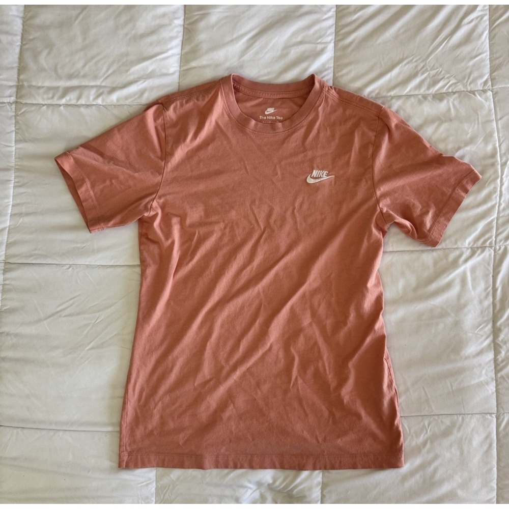 Nike Shirt Size Small Coral White Swoosh Spell Out Logo Short Sleeve Cotton EUC